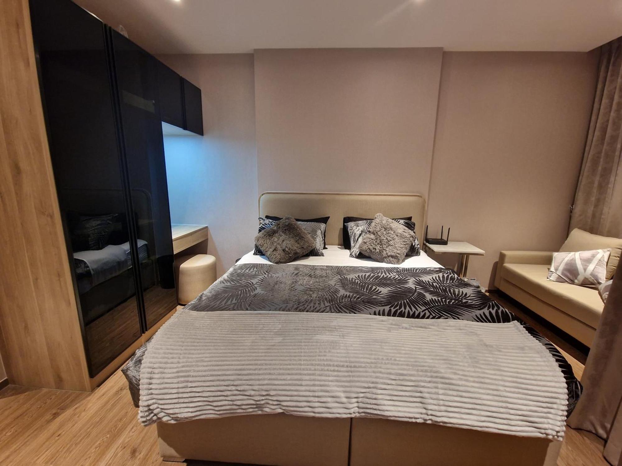 Once Seaview Aparthotel *