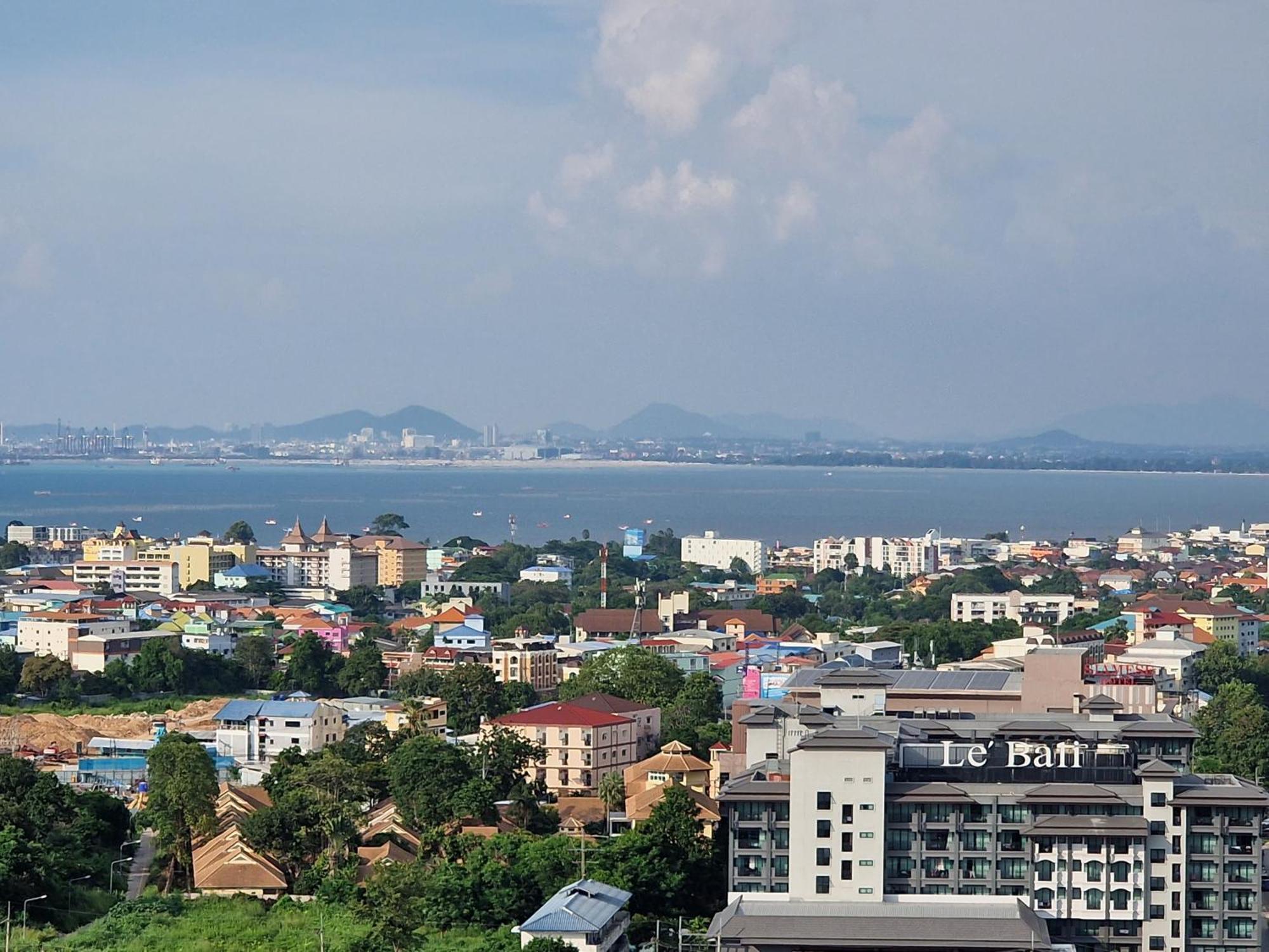 Once Seaview * Pattaya
